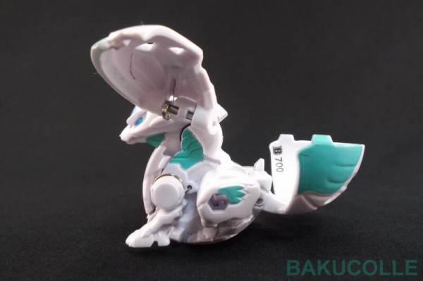 ハオス・フェネカ HAOS FENNECA 光属性 BAKUGAN : 爆丸コレクション