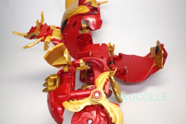 超爆丸ドラスロン SUPER BAKUGAN DRATHRON 火属性 : 爆丸