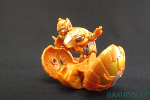 オーレラス・スパーティリオン AURELUS SPARTILLION 金属性 BAKUGAN 