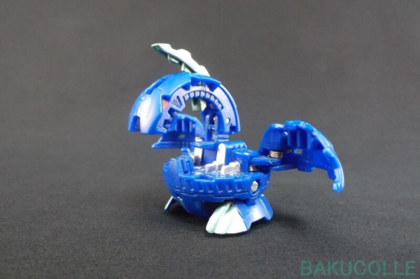 アクア・ナーガ AQUOS NAGA 水属性 BAKUBOOST BAKUCORE : 爆丸コレクション