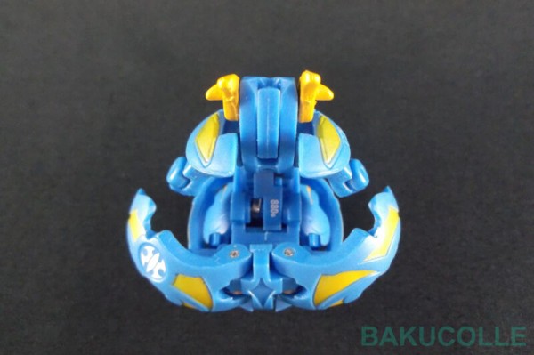 アクア・ラインハルト AQUOS LINEHALT 水属性(BLUE) BAKUGAN STEALTH