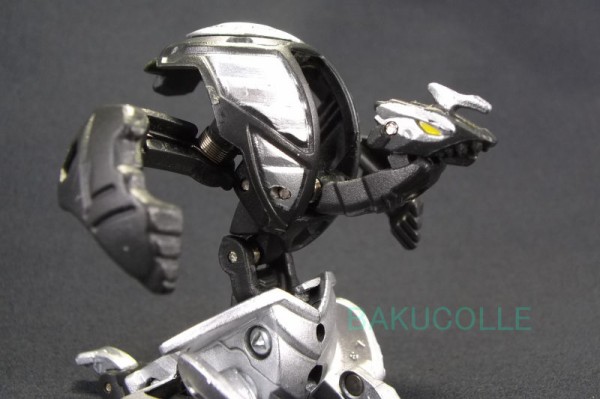 ダークオン・インフィニティ・ヘリオス DARKUS INFINITY HELIOS
