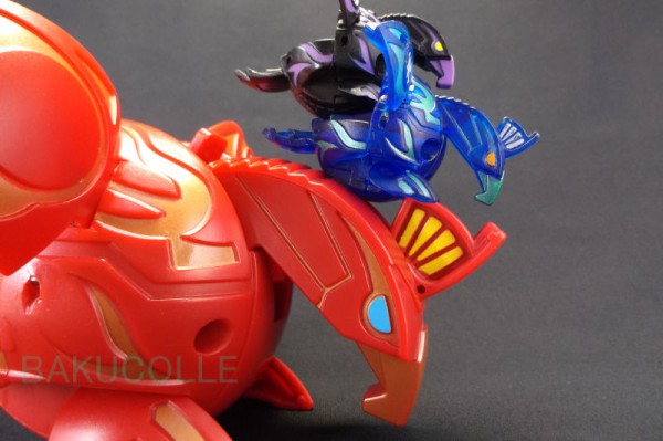 フェニックス SKYRESS 火属性(DEKA) BAKUGAN DEKA : 爆丸コレクション