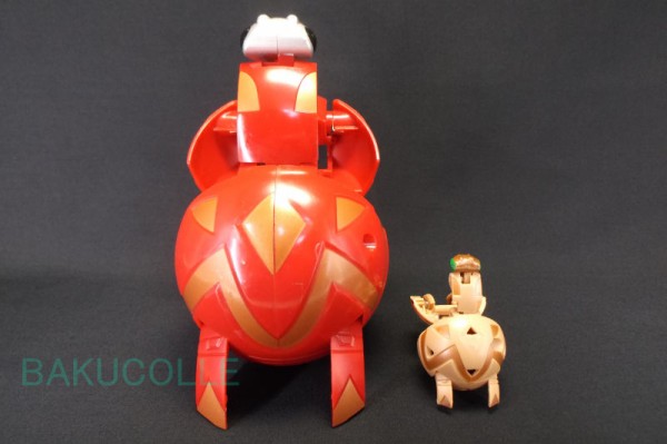 マンティス MANTRIS 火属性(DEKA) BAKUGAN DEKA : 爆丸コレクション