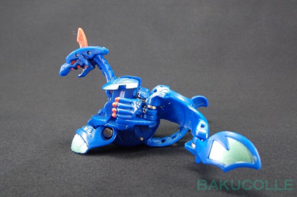 爆丸　アクアブレイズドラゴノイド　カード付 アクア・ブレイズ・ドラゴノイド AQUOS LUMINO DRAGONOID 水属性