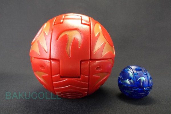 フェニックス SKYRESS 火属性(DEKA) BAKUGAN DEKA : 爆丸コレクション