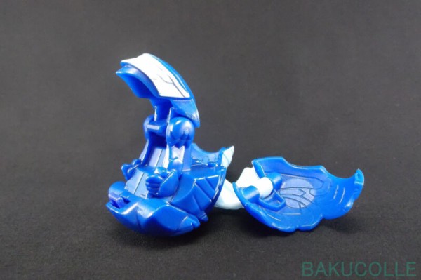 アクア・ホークター AQUOS HAWKTOR 水属性 McDonald's Happy Meal : 爆
