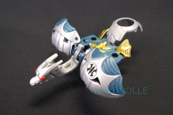 アクア・コドコー AQUOS KODOKOR 水属性(GOLD) BAKUTRINITY