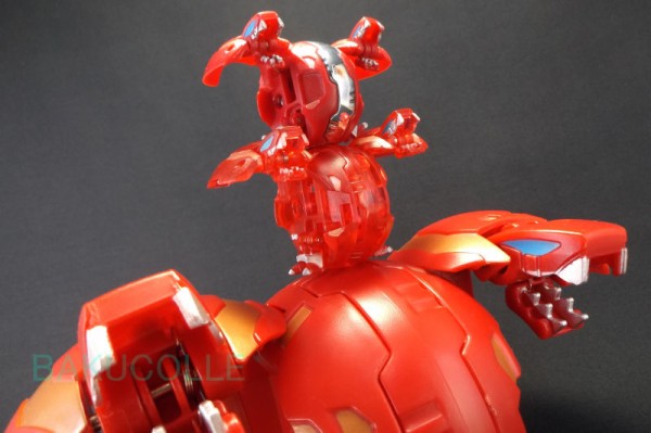 デュアル・ヒュドラ DUAL HYDRANOID 火属性(DEKA) BAKUGAN DEKA : 爆丸