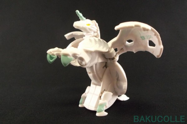 ハオス・ネオ・ペガトリクス HAOS NEO PEGATRIX 光属性 BAKUGAN : 爆丸
