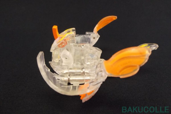 キマイラ STRIKEFLIER 無属性(CLEAR) BAKUBOOST(BAKUCORE) : 爆丸