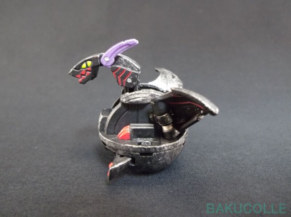 ダークオン・ハイパー・ドラゴノイド DARKUS HYPER DRAGONOID 闇属性