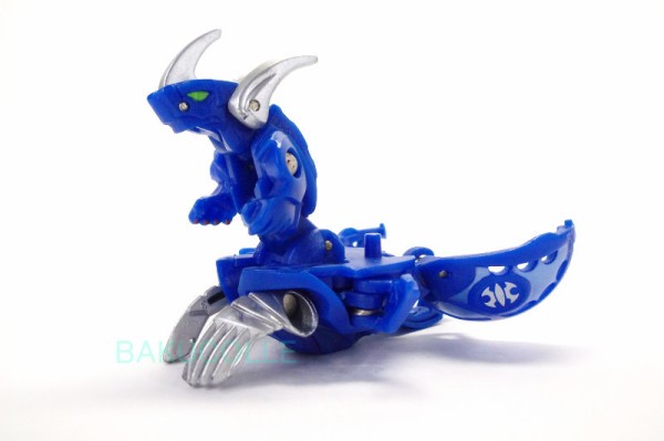 アクア・ブレイズ・ドラゴノイド AQUOS LUMINO DRAGONOID 水属性
