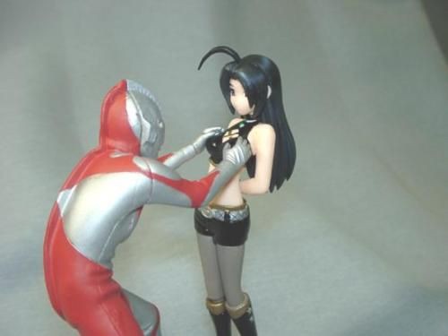 フィギュア 落ち着け 早まるな ウルトラマン 話題の画像祭り Funny Image