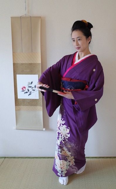 専用です☆白や紫の菊の花が可愛らしい☆アンティーク着物単品　女の子　正絹 楽天市場】お宮参り 着物 女の子 絹 正絹 掛け着 産着 モダン 白