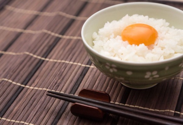 あなたの彼女は本当に毎日 卵かけご飯 なのか 沖縄編集者の末路