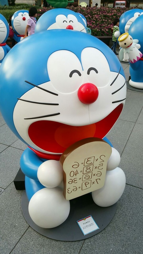 そしてドラえもんとジェラトーニ I Love 麻布十番