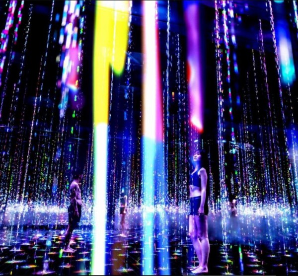 けやき坂の下にチームラボのサウナができました I Love 麻布十番