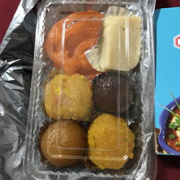 ケーキドーナツ4個入り 100円 800キロカロリー このラスボス超えるカロリー爆弾って存在すんの ゆるゲーマー遅報