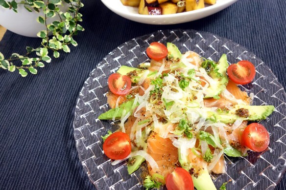 ナハトマン・ボサノバのサラダプレート＊洋にも和にも使える