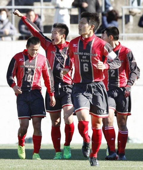 速報 高校サッカー準々決勝の二試合は矢板中央 栃木 と山梨学院 山梨 が勝利 スポーツフォン