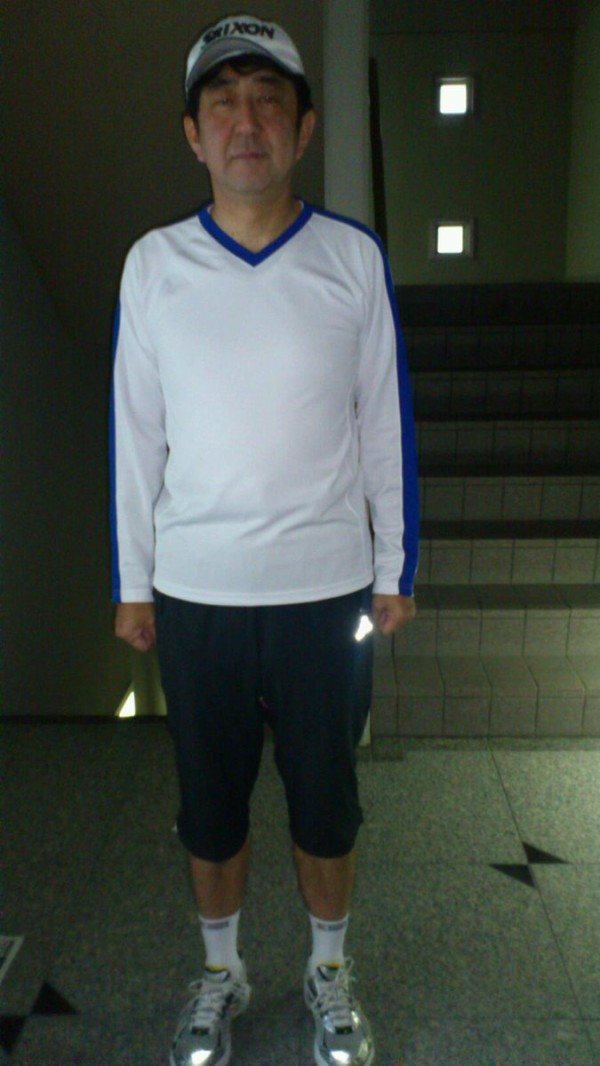 【画像】マンさんの間で見せブラが流行中  [672915786]->画像>27枚 
