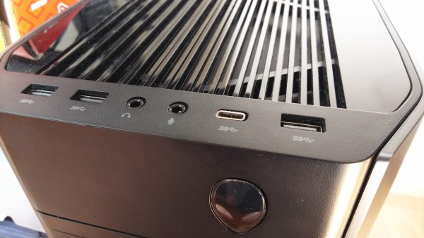 Alienware Aurora スプレマシーvr Aw2518h 24 5インチモニター 外観レビュー 40番目のブログ Alienware 40番目のブログ