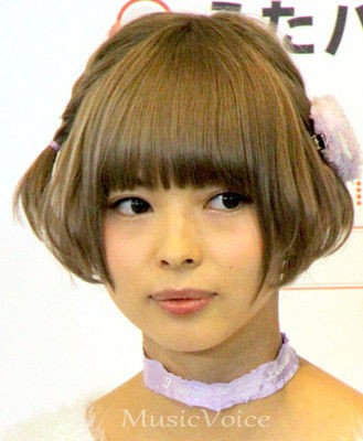最上もが、青?緑?イメチェン髪色をファン称賛「萌えます」化粧