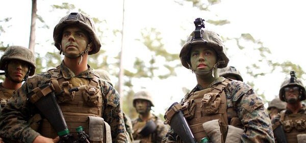 米海兵隊 女性隊員の3回懸垂試験先送り Zapzap