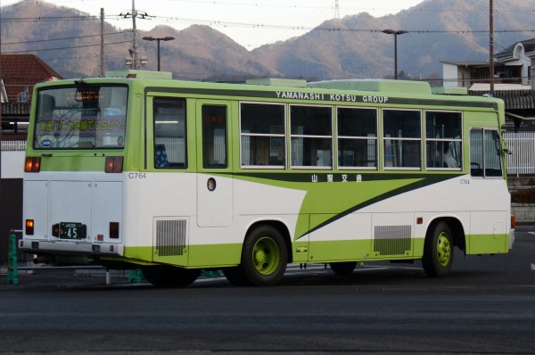 山梨交通 中型移籍車① : ざっしーのただ載せてゆくだけ