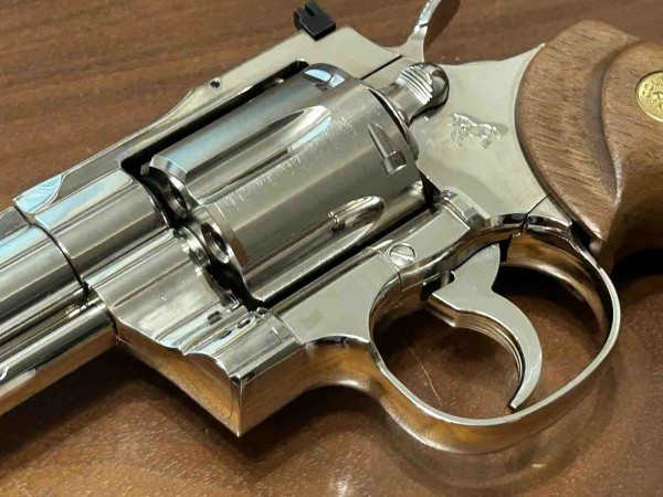 タナカワークス コルトパイソン4インチ ニッケルフィニッシュ