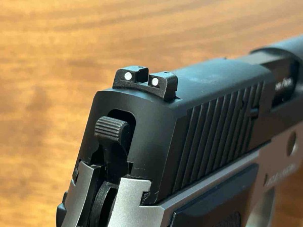 東京マルイ シグP226 E2 : 気ままにエアガンレビュー