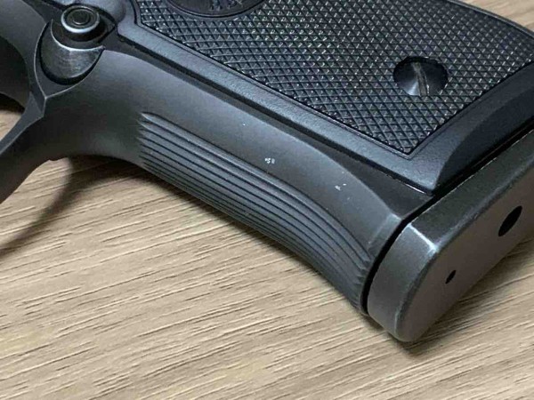 KSC M9　ヘビーウエイトモデル　実物ケース、usグリップ KSC U.S. 9mm M9 HW【再レビュー編】 : 気ままにエアガンレビュー