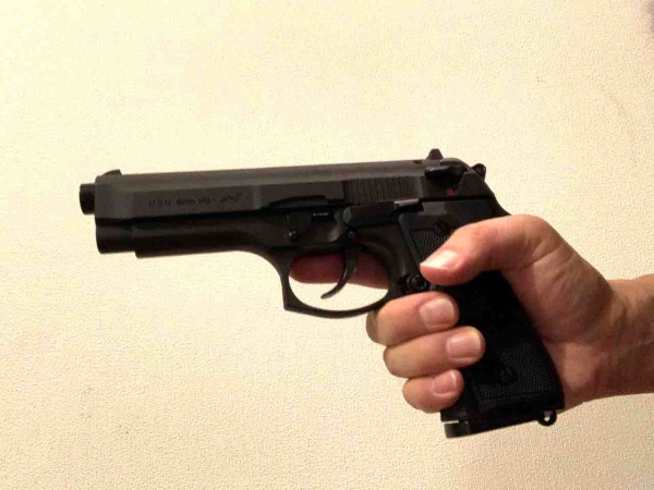 マルシン工業 U.S.N.9mm M9 ドルフィン : 気ままにエアガンレビュー