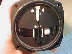 旋回計 航空機用水平姿勢指示計 - 全ての航空製品メーカ－