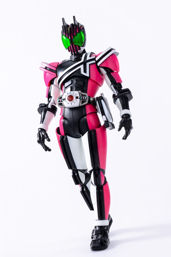 バンダイ S.H.フィギュアーツ (真骨彫製法) 仮面ライダー