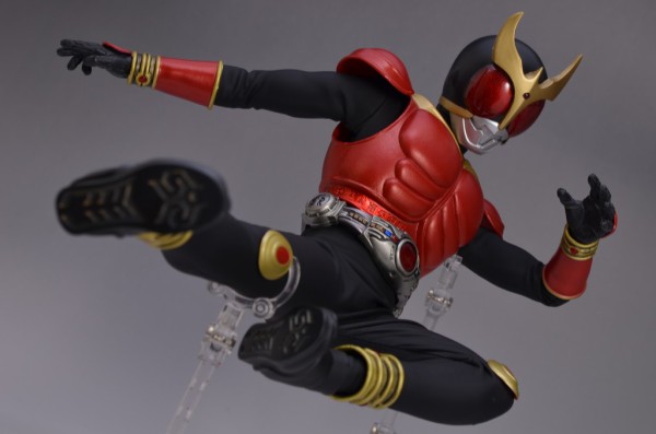 メディコム・トイ RAH DX 仮面ライダークウガ （マイティ
