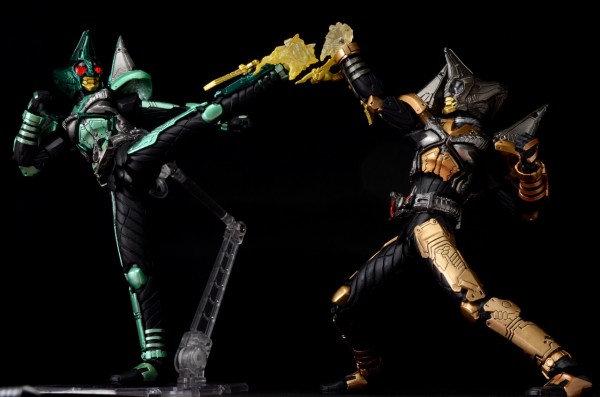 バンダイ S.I.C. 仮面ライダーキックホッパー＆仮面ライダー