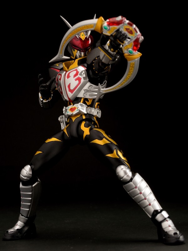 S.H.Figuarts 「仮面ライダーカリス」 レビュー