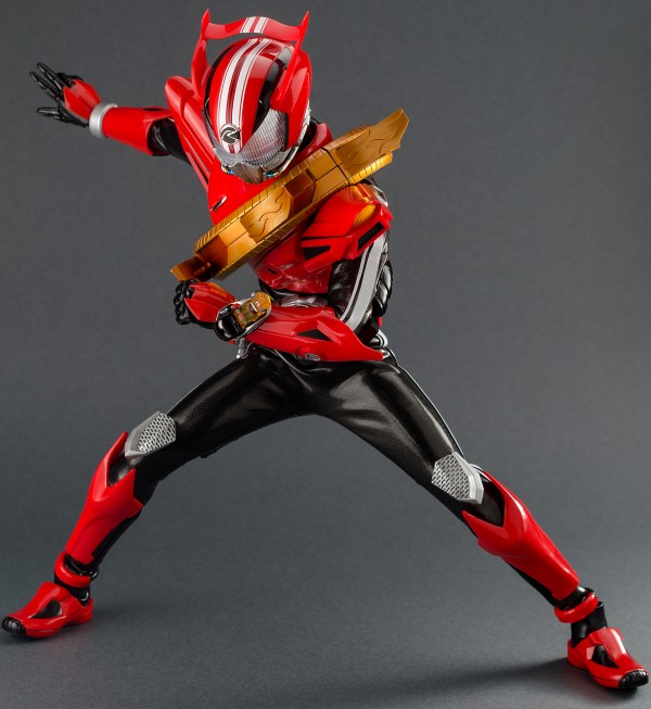 BANDAI - RAH仮面ライダードライブ　☆今だけ2000円OFF！☆ Amazon.co.jp: RAH(リアルアクションヒーローズ) GENESIS 仮面