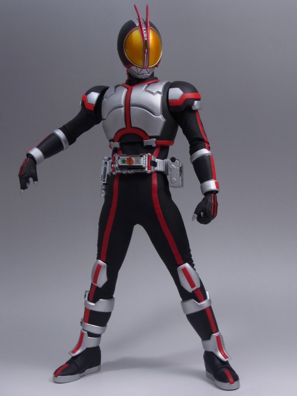 メディコム・トイ RAH DX 仮面ライダーファイズ レビュー : きん