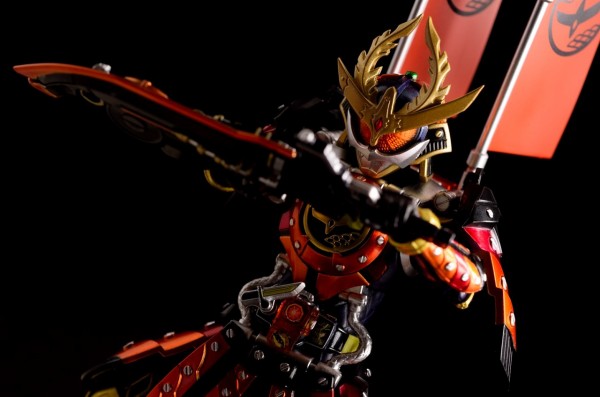 バンダイ .フィギュアーツ 仮面ライダー鎧武 カチドキアームズ