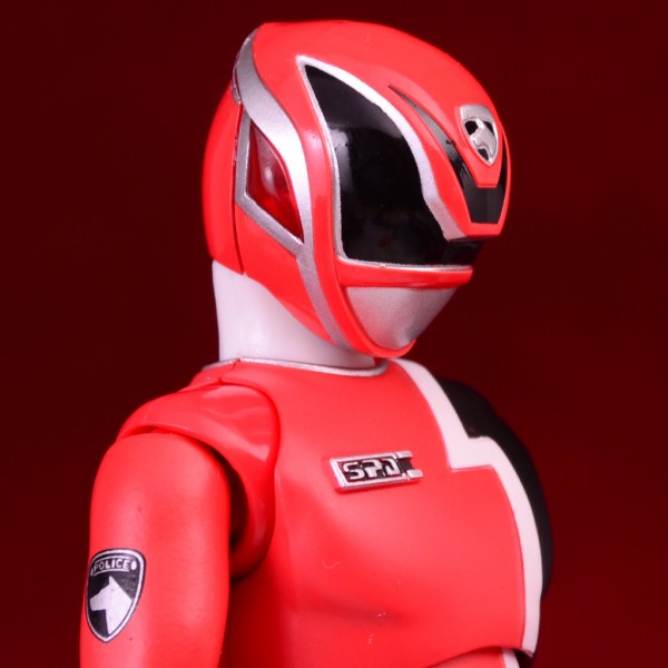 フィギュアーツ、デカレッド Amazon.co.jp: TAMASHII NATIONS S.H.フィギュアーツ デカレッド