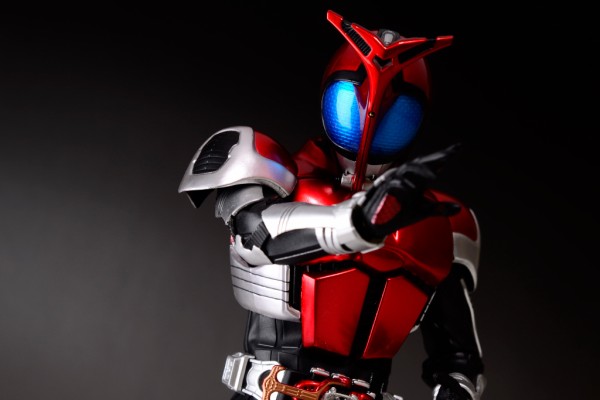 メディコム・トイ RAH DX 仮面ライダーカブト （ライダーフォーム