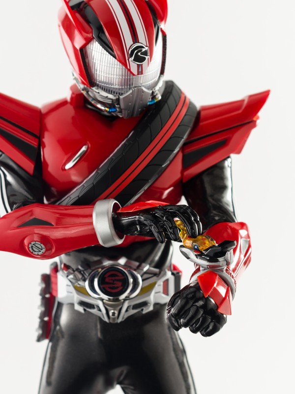 プレックス RAH GENESIS 仮面ライダードライブ タイプスピード