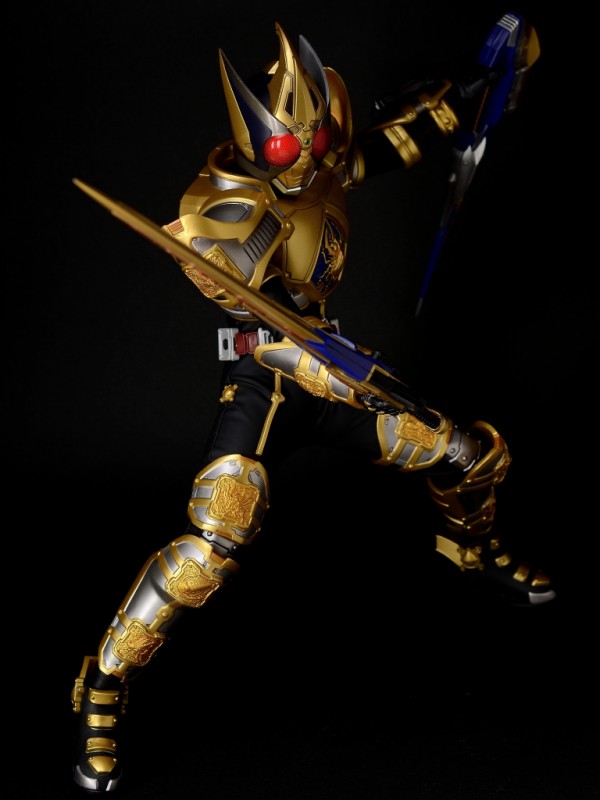 メディコム・トイ RAH DX 仮面ライダーブレイド キングフォーム