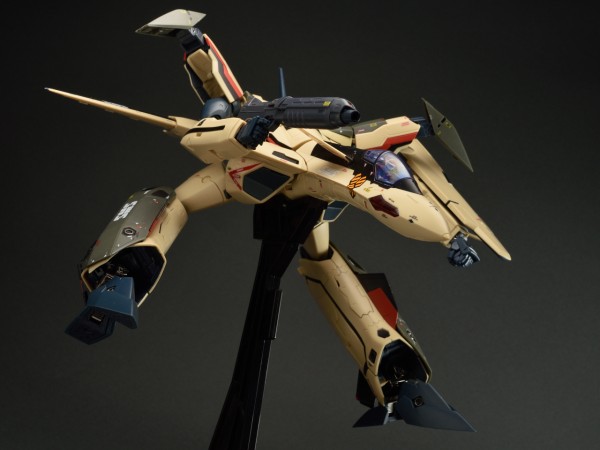 バンダイ DX超合金 VF-19 ADVANCE レビュー その3 : きんけつほ