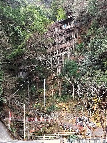 四国中央巡り７ オススメ 幽玄の世界 奥の院 仙龍寺 エヒメン 愛媛県男子の諸々
