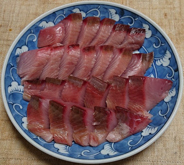 カツオではなく ハガツオの刺身 ぶつぶつもぐもぐ 日々の食生活とか云々