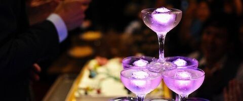 募集 歌舞伎町の30代後半から40代のおじさんホストの求人 歌舞伎町ホストクラブ 1万 2万円の体験入店料がもらえる求人情報